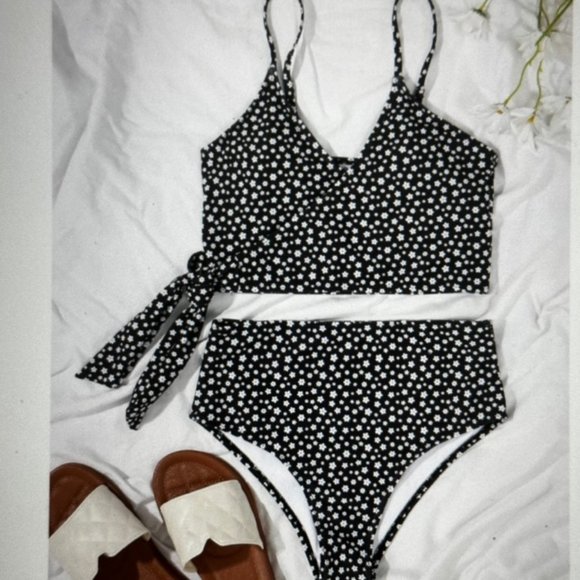 Brand New Ditsy Floral Print Knot Bikini Swimsuit Various - Picture 3 of 5